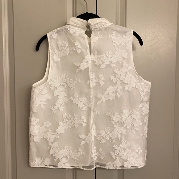 Zara Tops Nwot Zara White Floral Top Poshmark
